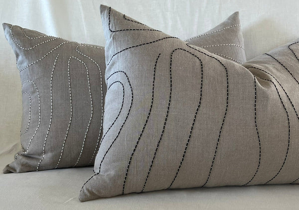 CONTOUR CUSHION Natural linen with black embroidery