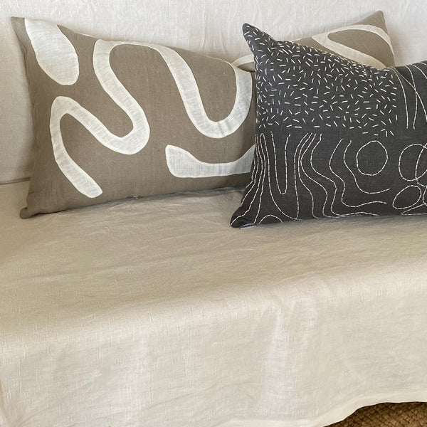 SQUIGGLES CUSHION Natural linen
